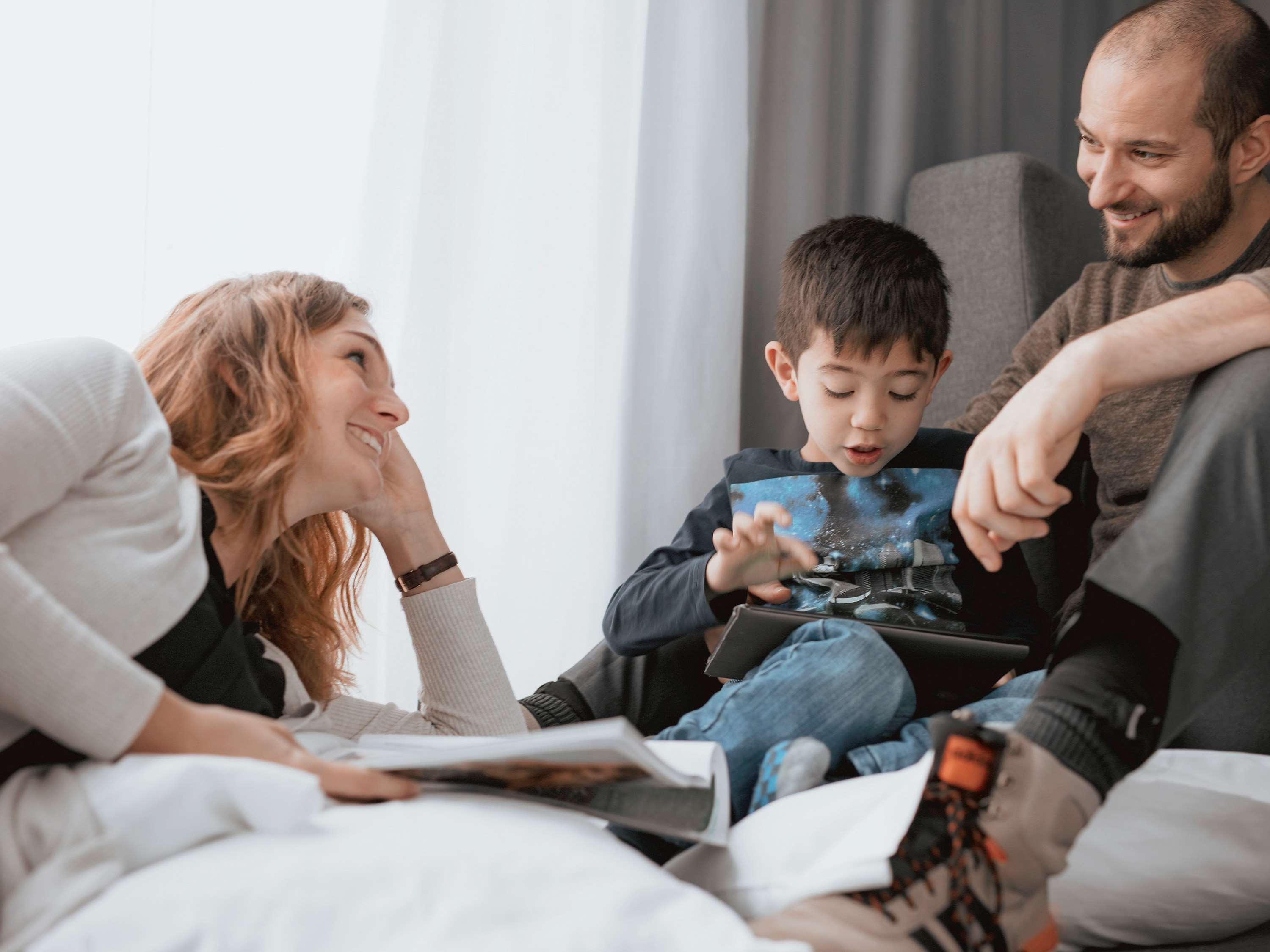 Grand Mercure Sao Paulo Vila Olimpia Zewnętrze zdjęcie Parents with their child